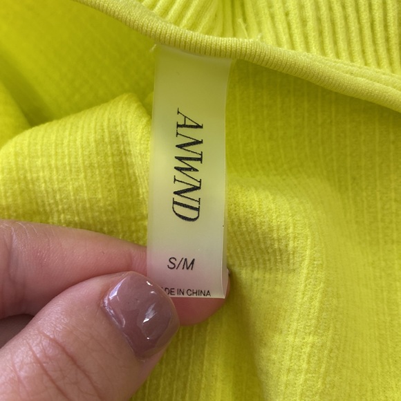 Cropped Shirt - Picture 3 of 5